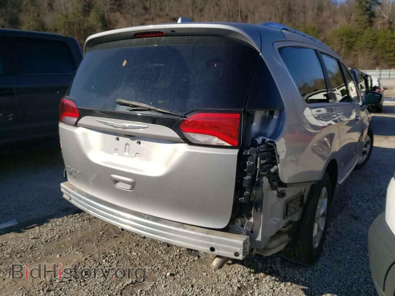 2017 CHRYSLER PACIFICA - VIN: 2C4RC1EG6HR542621 - Фото 4
