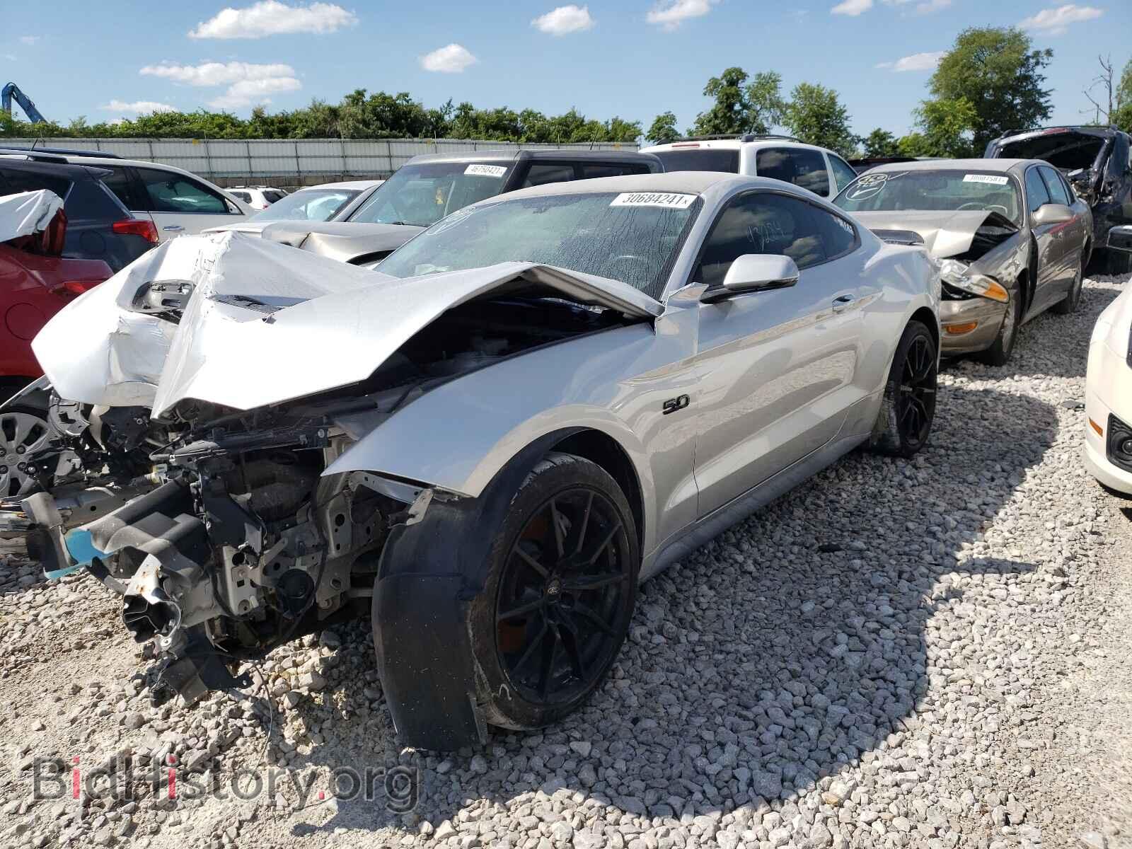2019 FORD MUSTANG - VIN: 1FA6P8CF4K5144182 - Фото 2