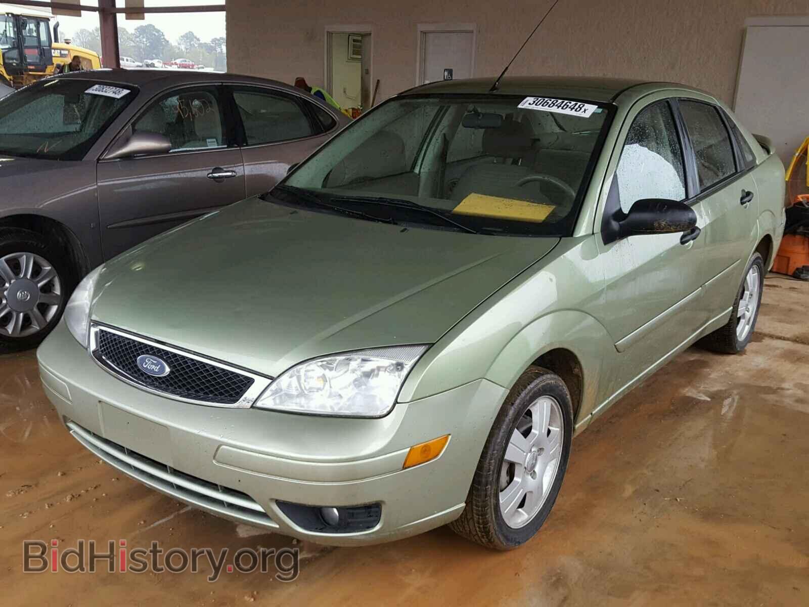 2007 FORD FOCUS - VIN: 1FAFP34N47W153832 - Фото 2