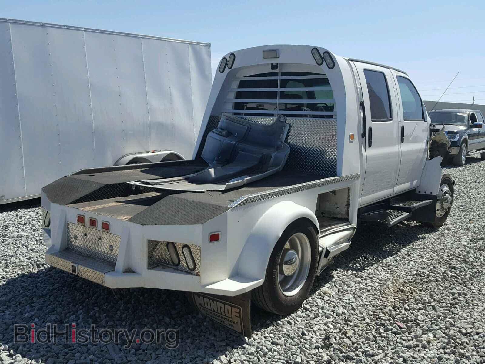 2004 GMC C/K/R5500 - VIN: 1GFE5E1154F506174 - Фото 4