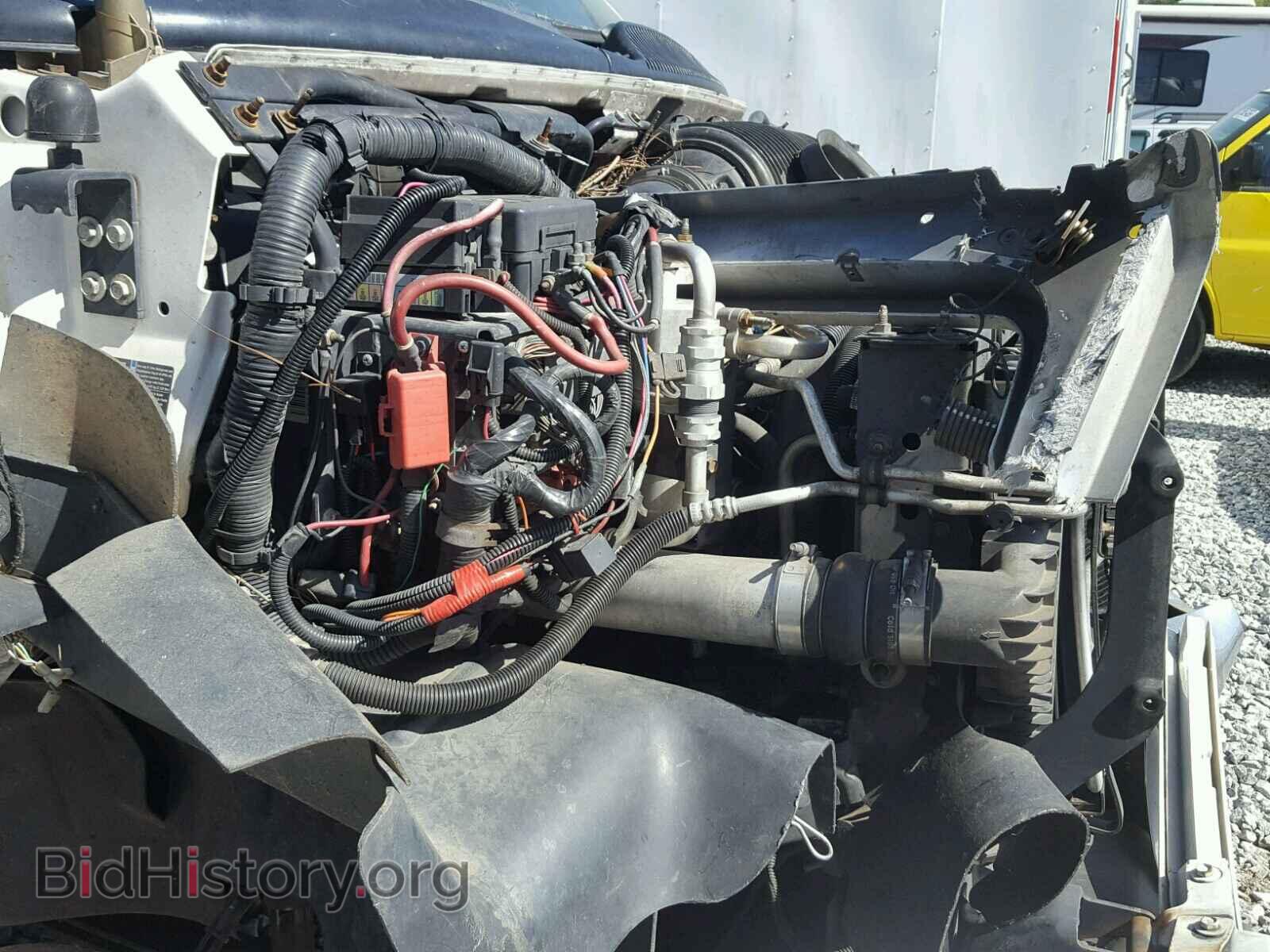 2004 GMC C/K/R5500 - VIN: 1GFE5E1154F506174 - Фото 7