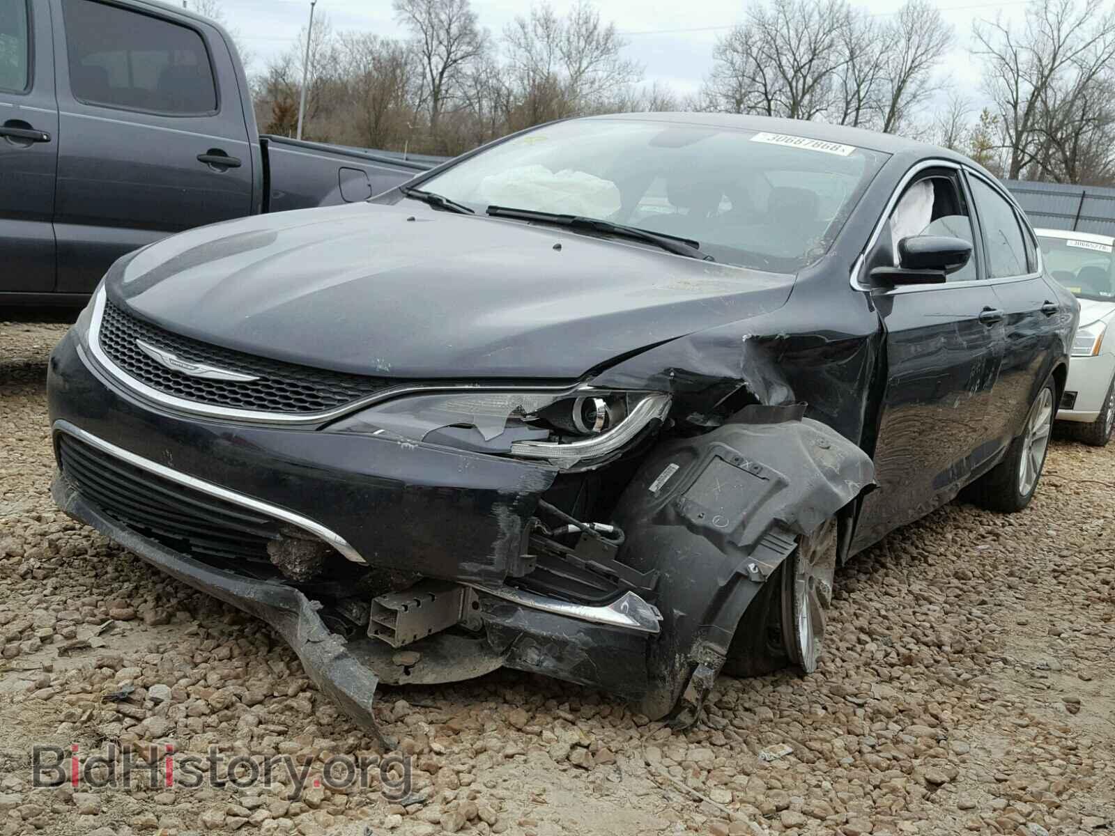 2015 CHRYSLER 200 - VIN: 1C3CCCAB7FN602853 - Photo 2
