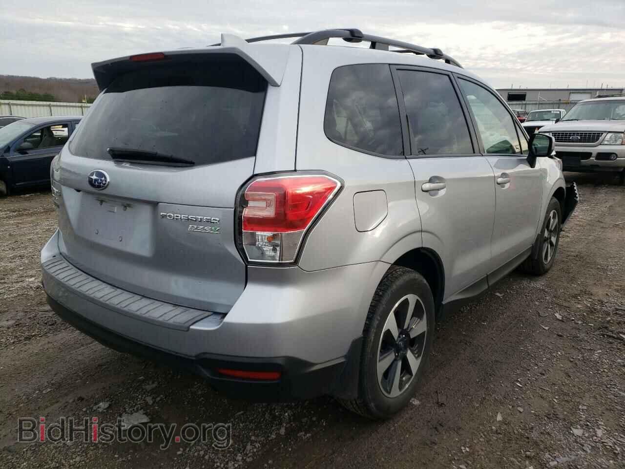 2017 SUBARU FORESTER - VIN: JF2SJAEC8HH806343 - Фото 4