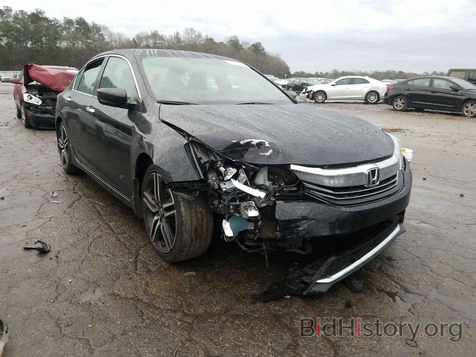 Photo 1HGCR2F50HA111995 - HONDA ACCORD 2017