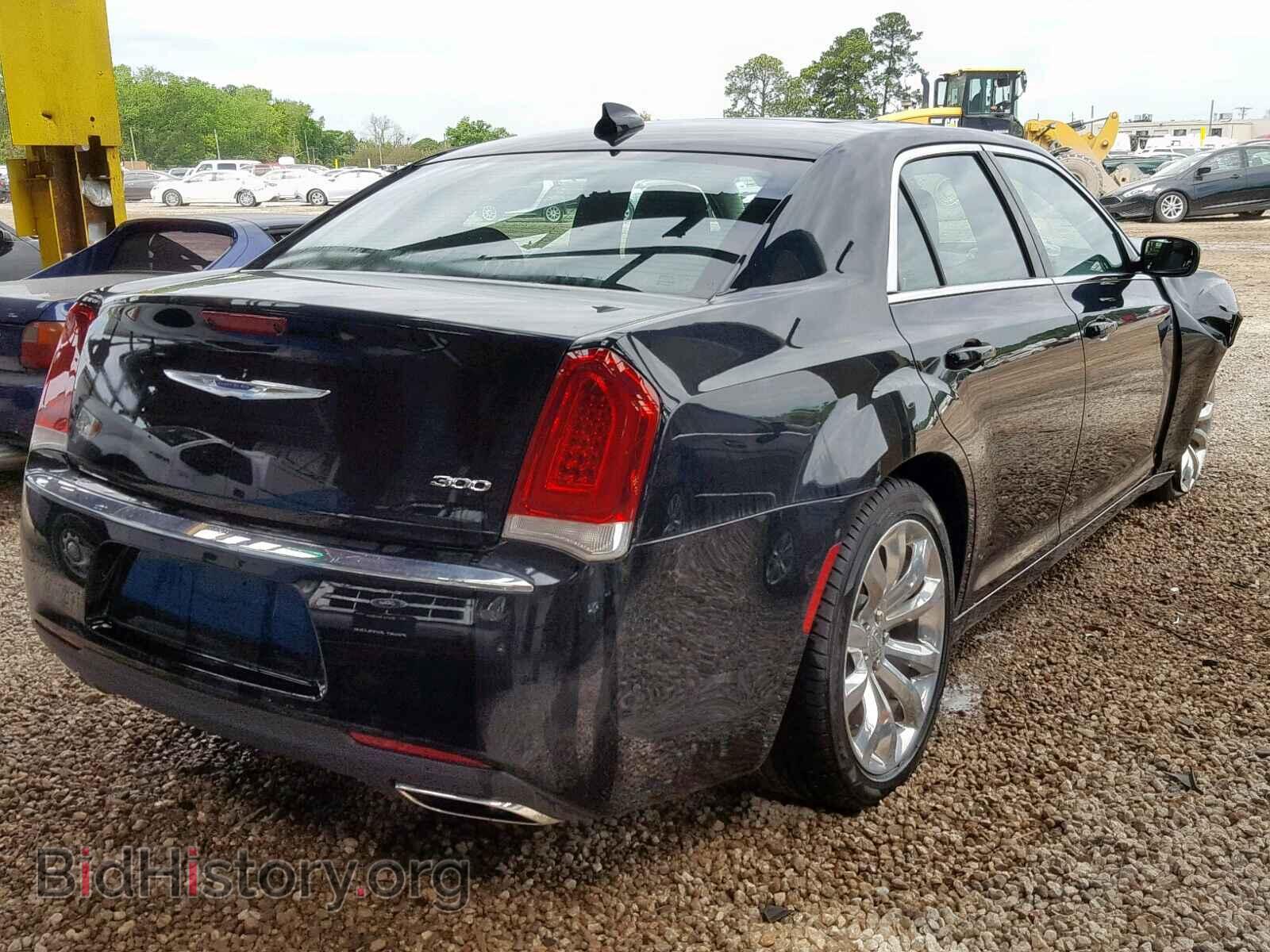 2017 CHRYSLER 300 - VIN: 2C3CCAAG1HH617845 - Фото 4