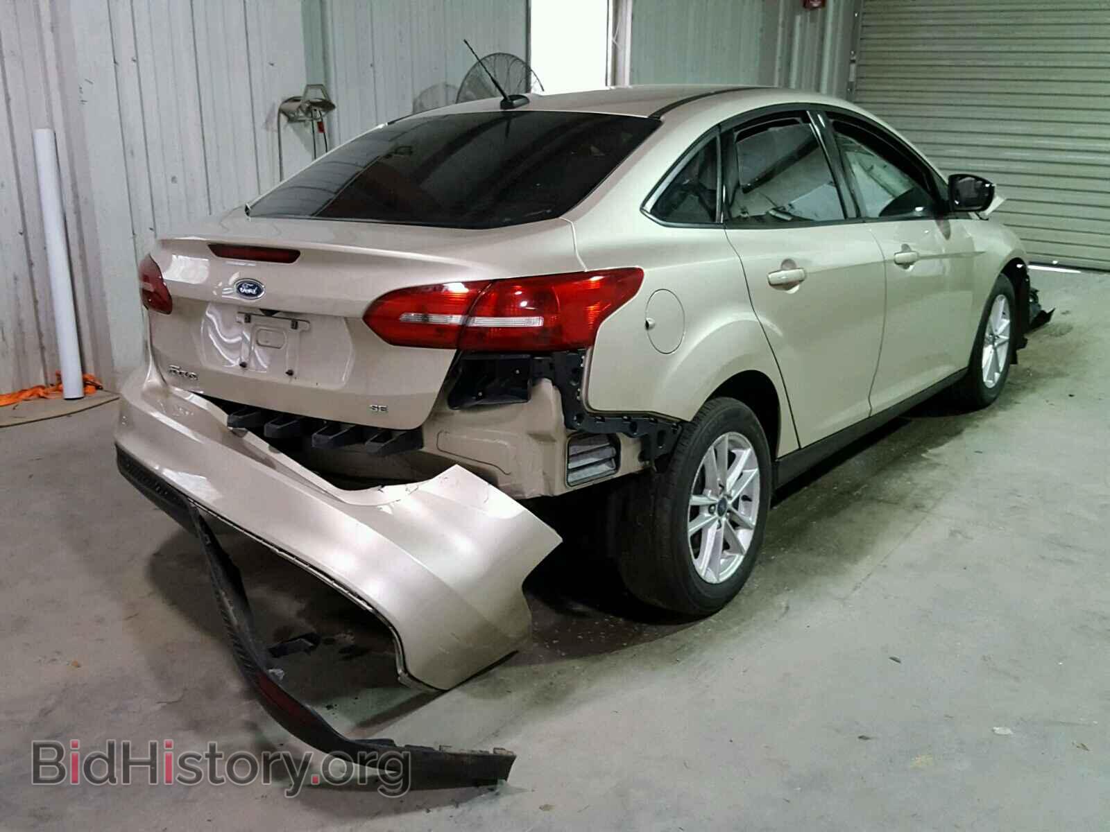2017 FORD FOCUS - VIN: 1FADP3F21HL221209 - Photo 4