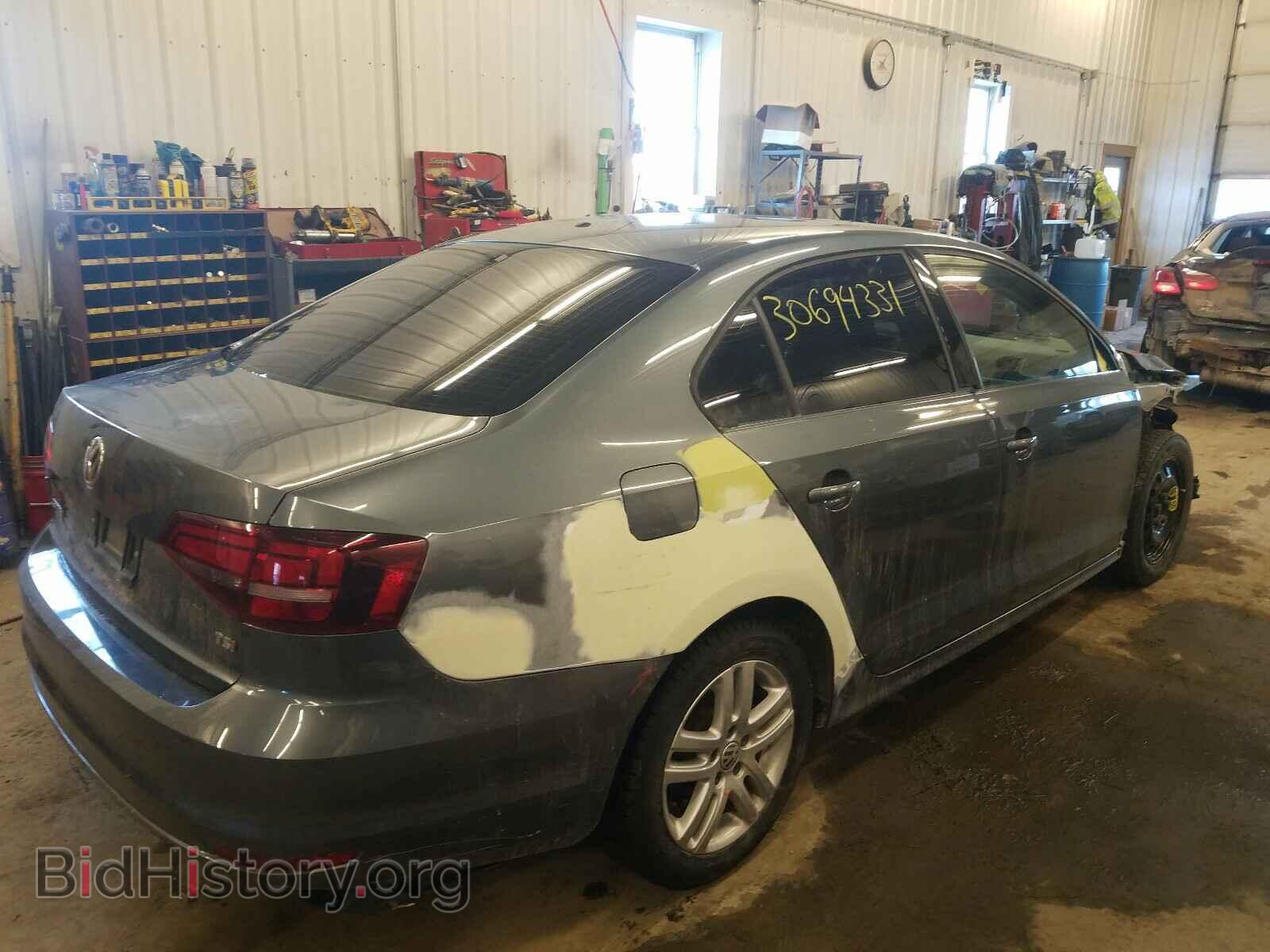 2017 VOLKSWAGEN JETTA - VIN: 3VW2B7AJ3HM205546 - Фото 4