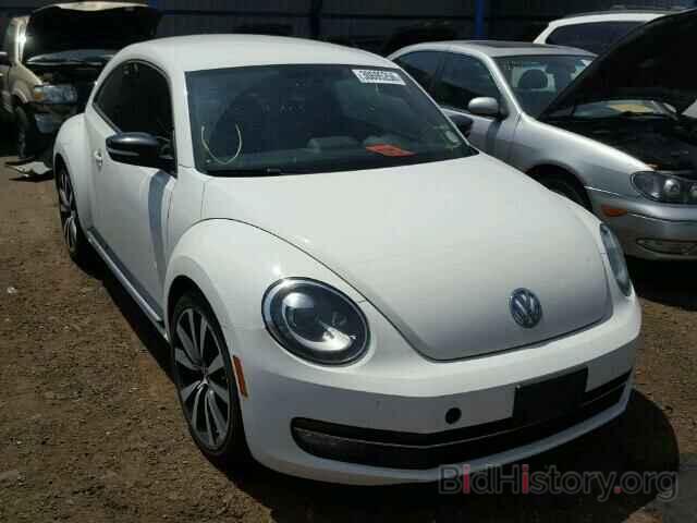 Photo 3VWV67AT9CM635724 - VOLKSWAGEN BEETLE 2012