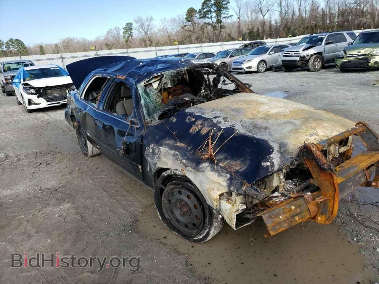 Photo 2FABP7BV7BX104159 - FORD CROWN VIC 2011