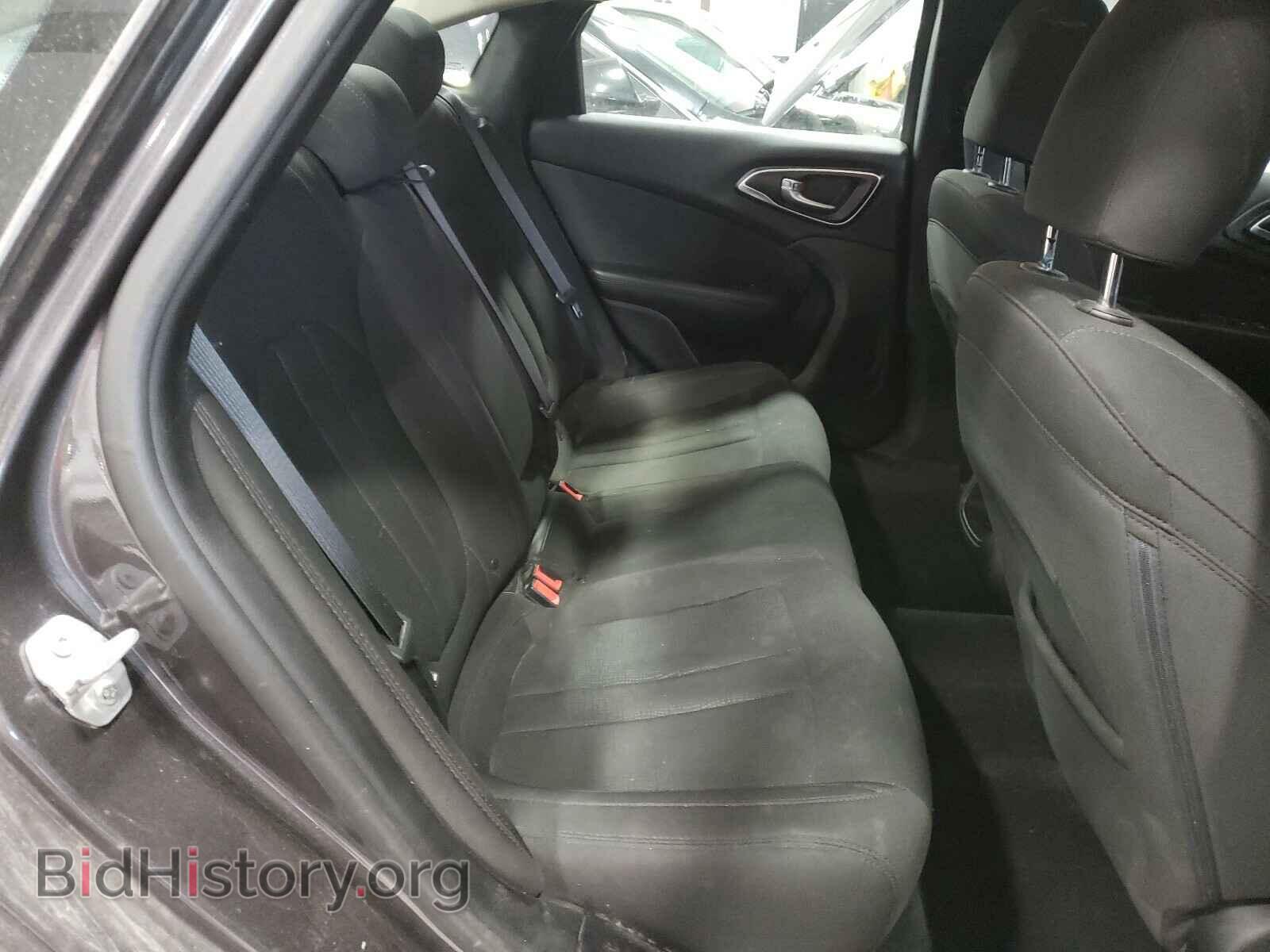 2016 CHRYSLER 200 - VIN: 1C3CCCABXGN173631 - Photo 6