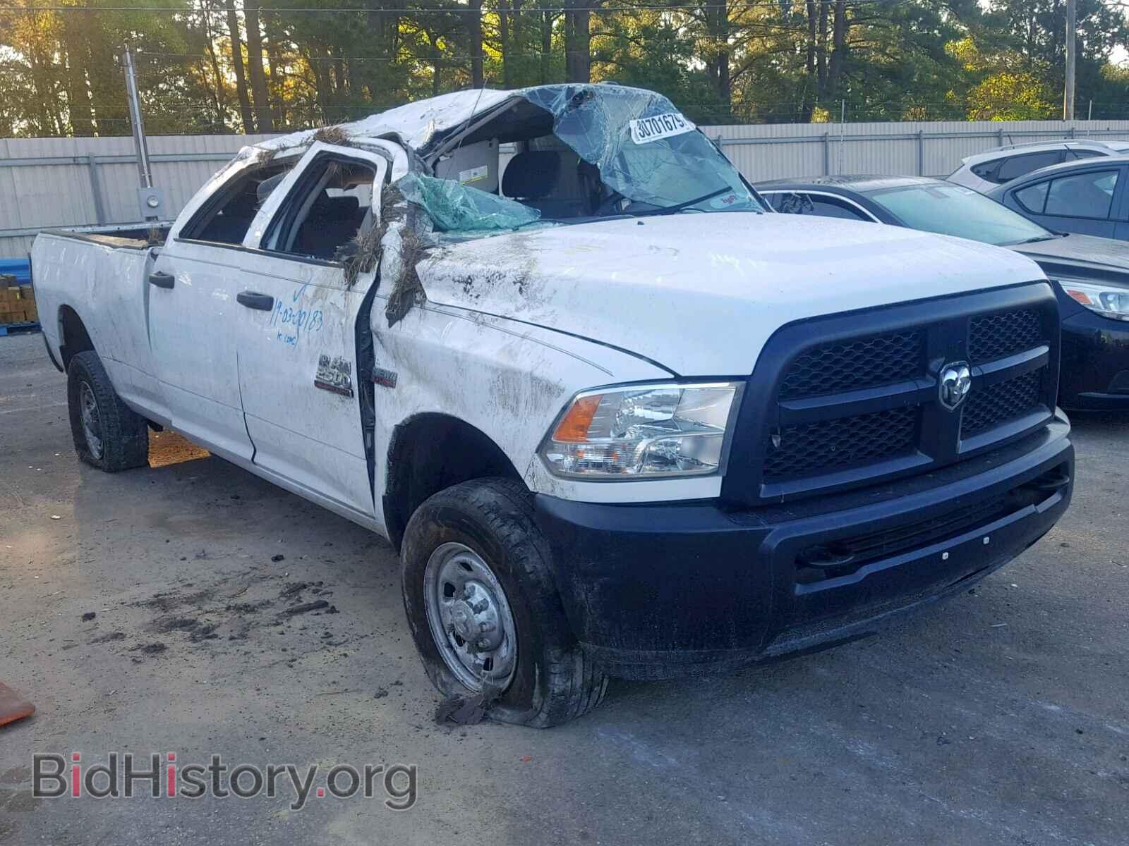 Photo 3C6TR5HT7EG260548 - RAM 2500 ST 2014