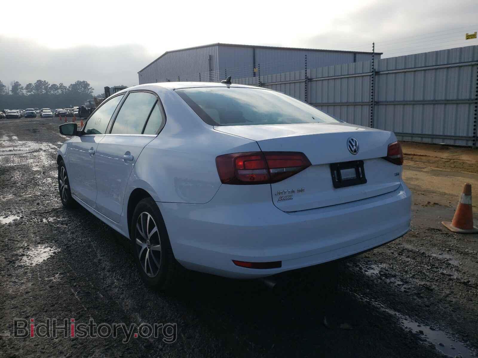 2017 VOLKSWAGEN JETTA - VIN: 3VWDB7AJ5HM325681 - Фото 3