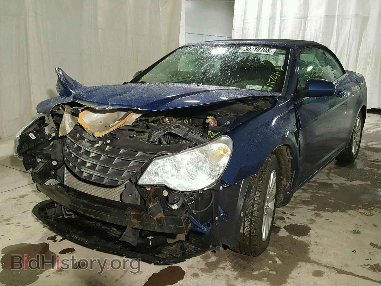 2010 CHRYSLER SEBRING - VIN: 1C3BC5ED0AN169517 - Фото 2