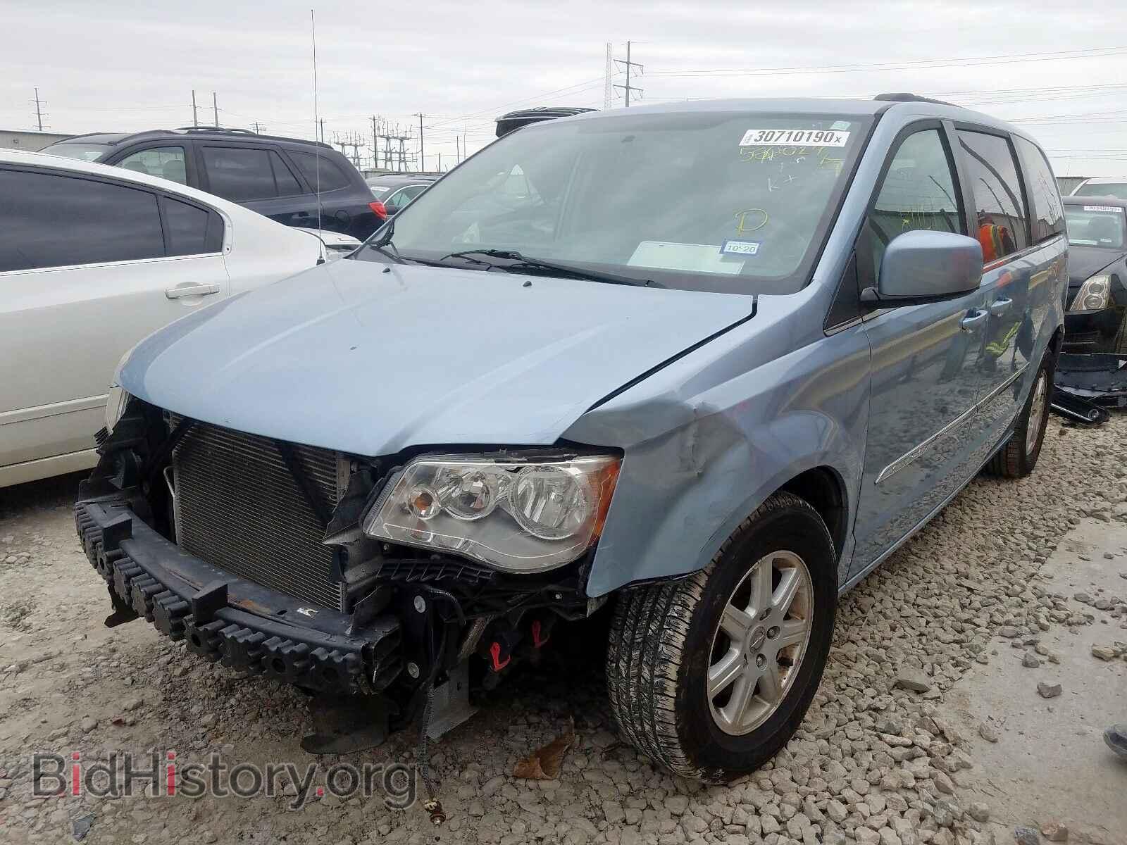 2013 CHRYSLER TOWN & COU - VIN: 2C4RC1BG4DR556029 - Фото 2