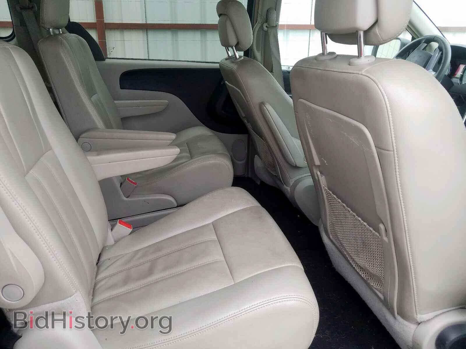2013 CHRYSLER TOWN & COU - VIN: 2C4RC1BG4DR556029 - Фото 6