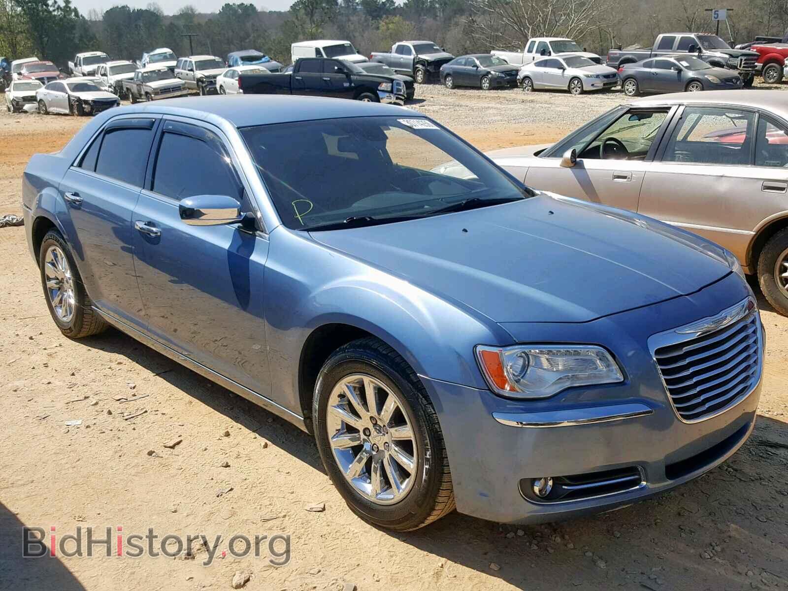 Фотография 2C3CA6CT5BH547402 - CHRYSLER 300 2011