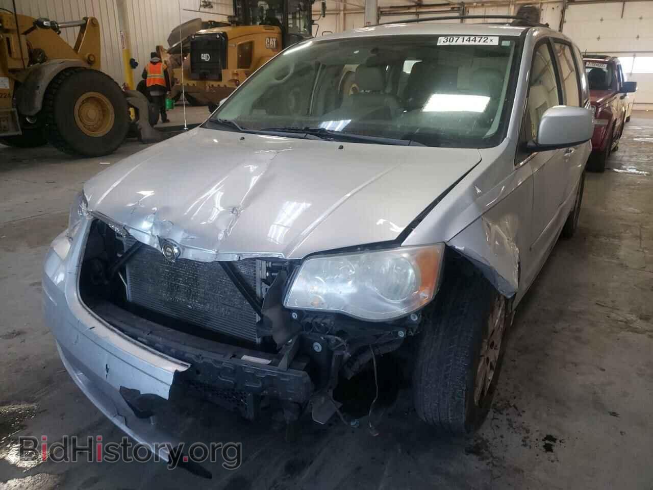 2008 CHRYSLER MINIVAN - VIN: 2A8HR54P48R602391 - Фото 2