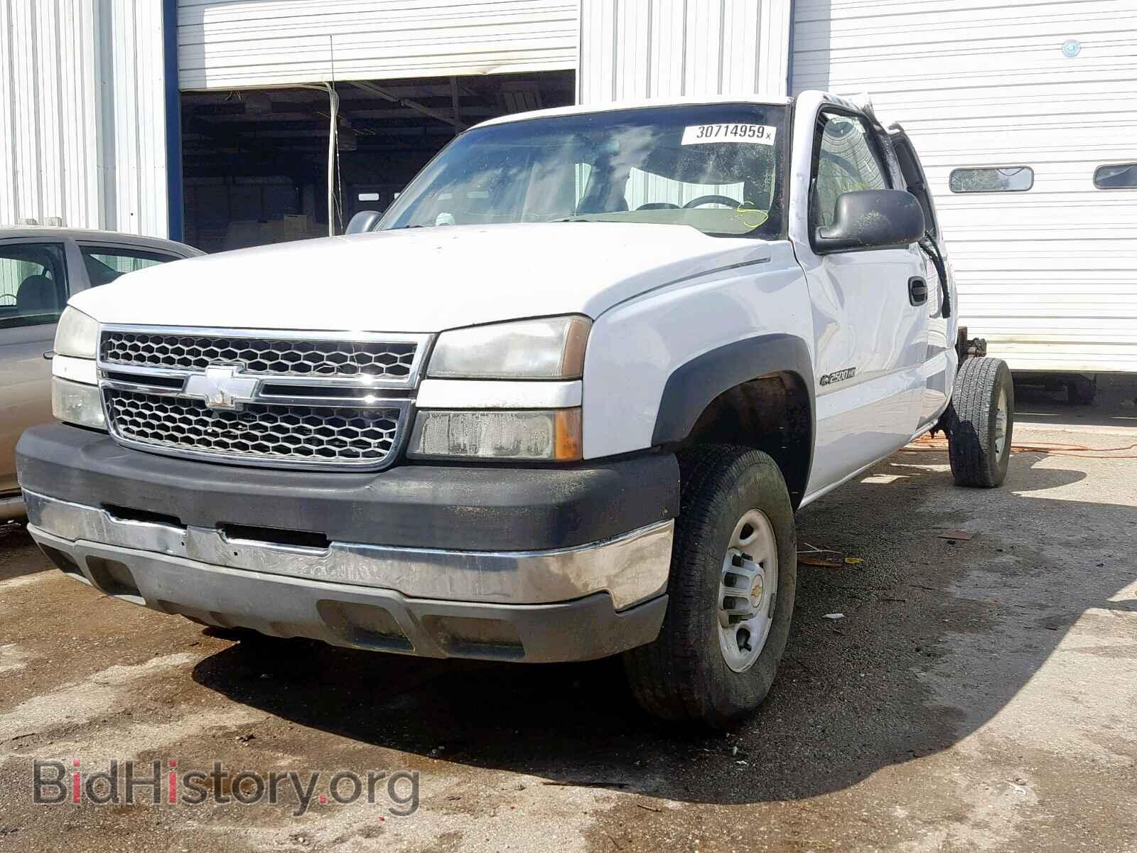 2005 CHEVROLET SILVERADO - VIN: 1GCHC29U85E137970 - Фото 2