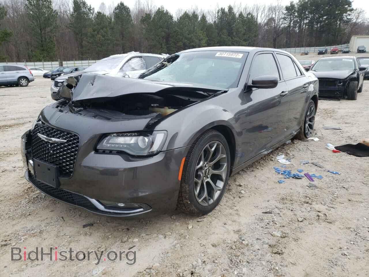 2017 CHRYSLER 300 - VIN: 2C3CCABG9HH663003 - Фото 2