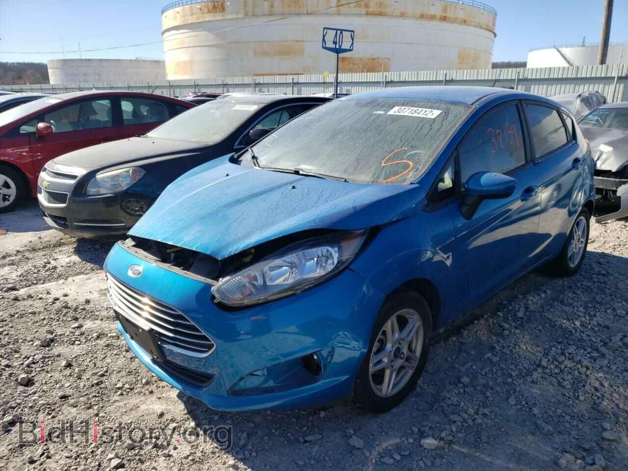 2017 FORD FIESTA - VIN: 3FADP4EJ4HM114975 - Фото 2