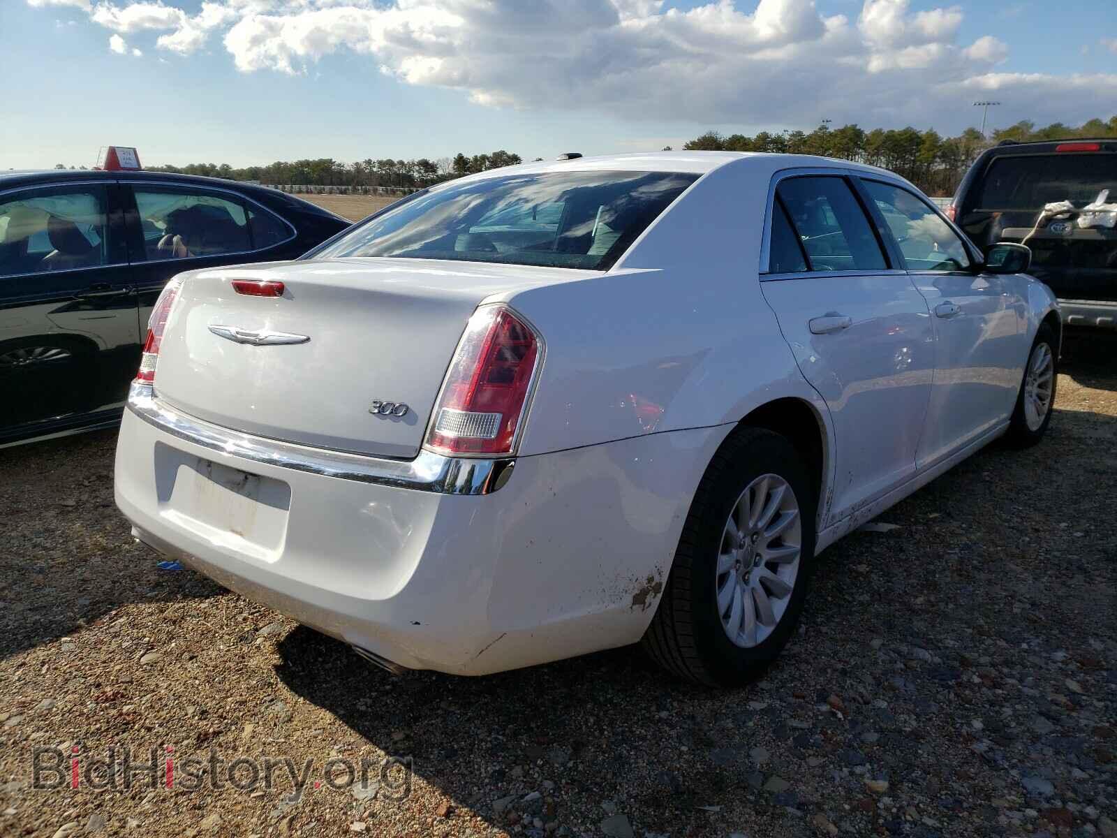 2013 CHRYSLER 300 - VIN: 2C3CCAAG9DH707982 - Фото 4