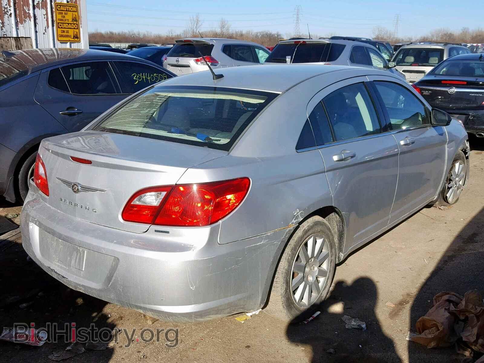 2010 CHRYSLER SEBRING - VIN: 1C3CC4FB9AN207712 - Фото 4