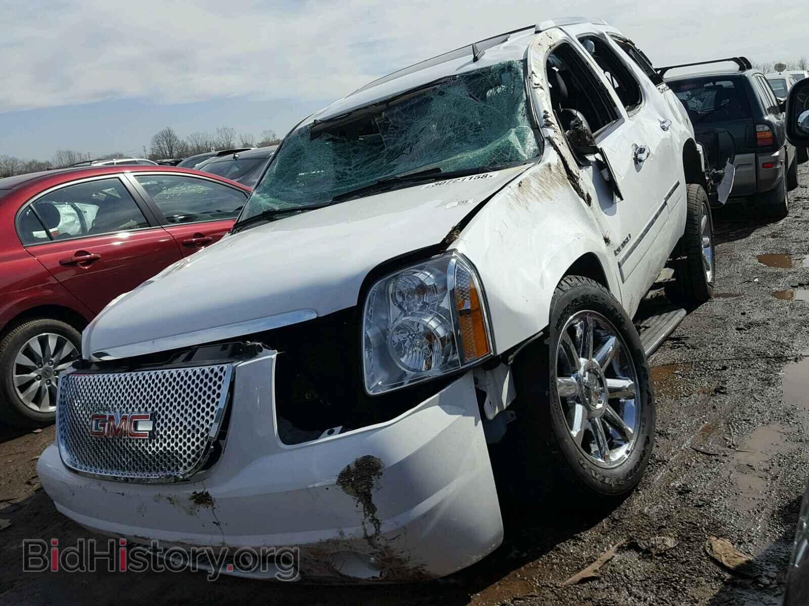 2011 GMC YUKON - VIN: 1GKS2EEF4BR201884 - Фото 2