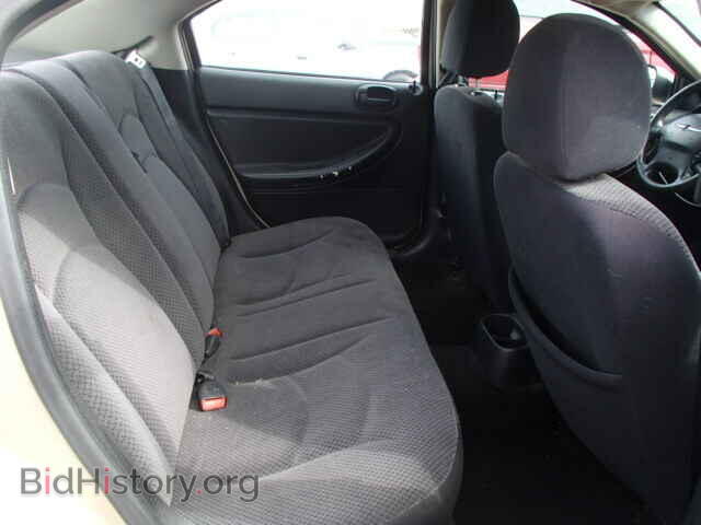 2003 CHRYSLER SEBRING - VIN: 1C3EL46XX3N555381 - Фото 6