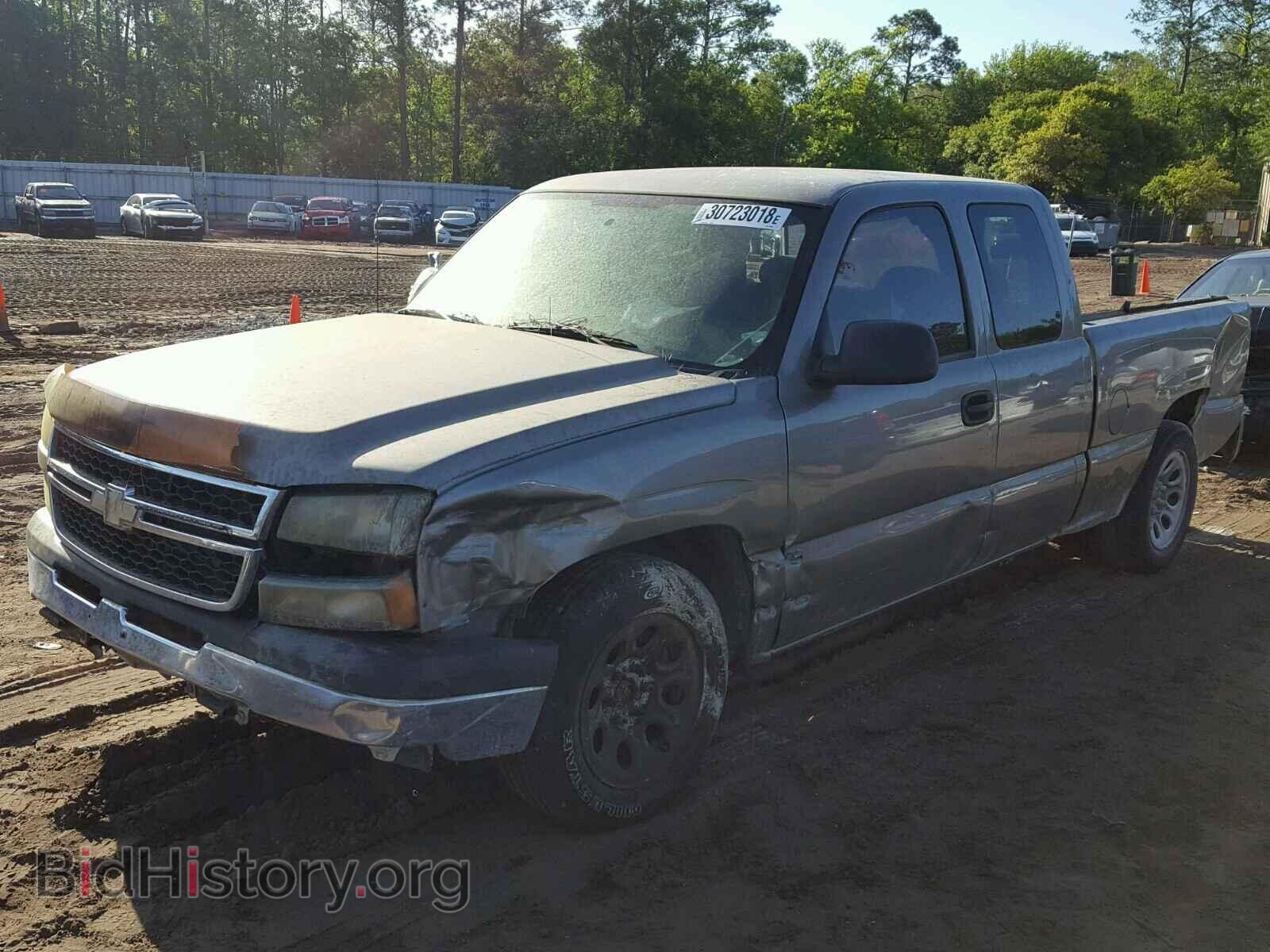 2006 CHEVROLET SILVERADO - VIN: 2GCEC19V361142034 - Photo 2