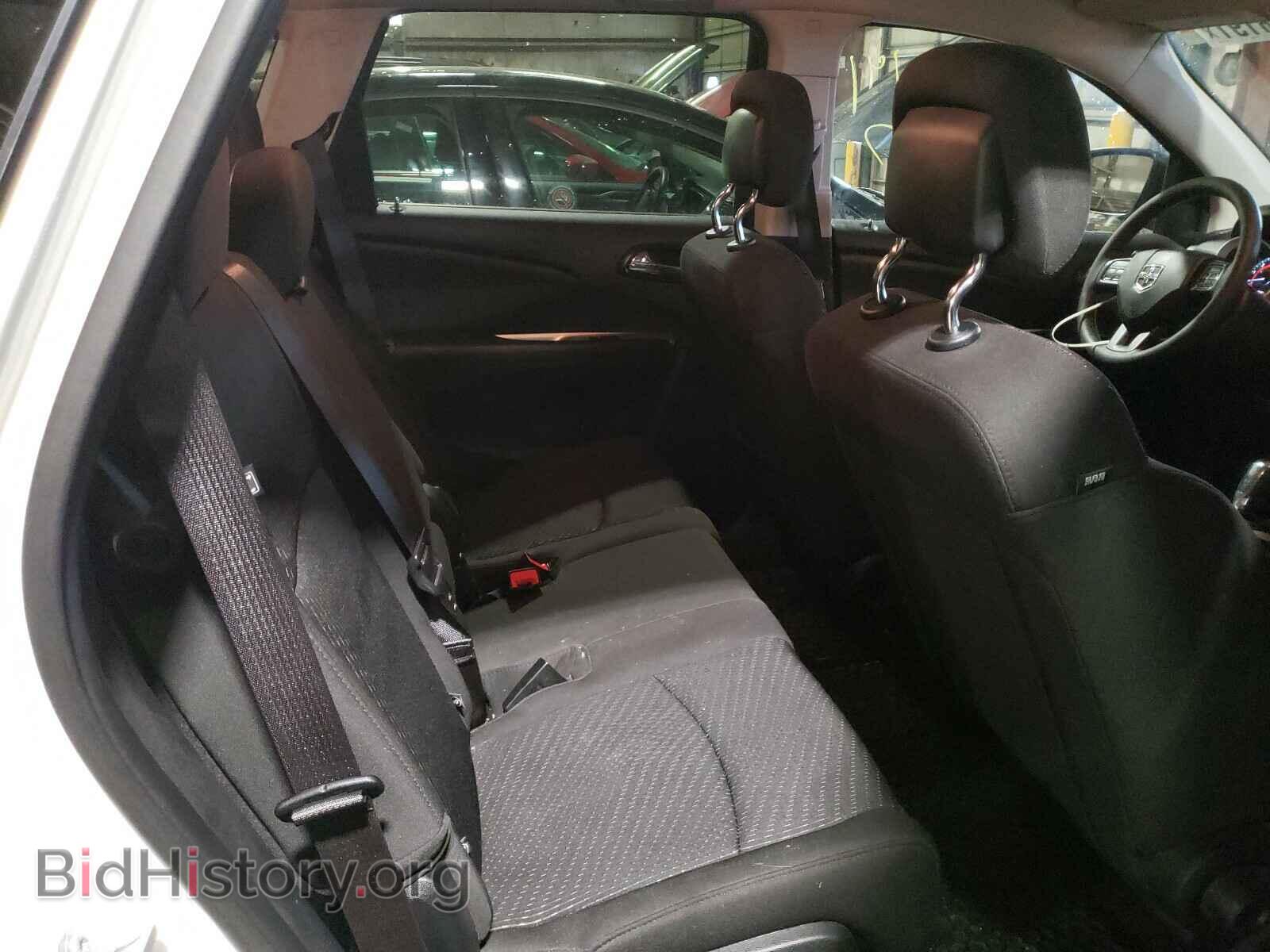 2018 DODGE JOURNEY - VIN: 3C4PDCAB4JT384602 - Фото 6