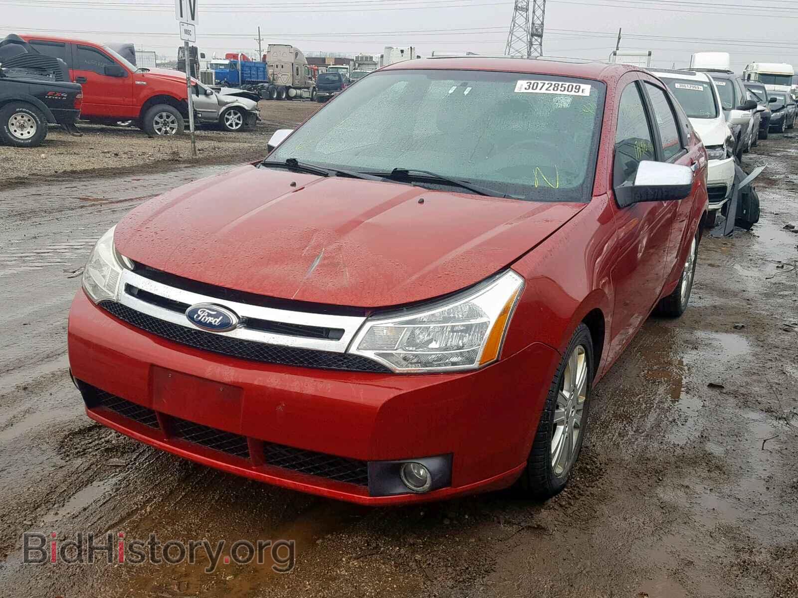 2009 FORD FOCUS - VIN: 1FAHP37N59W183221 - Photo 2