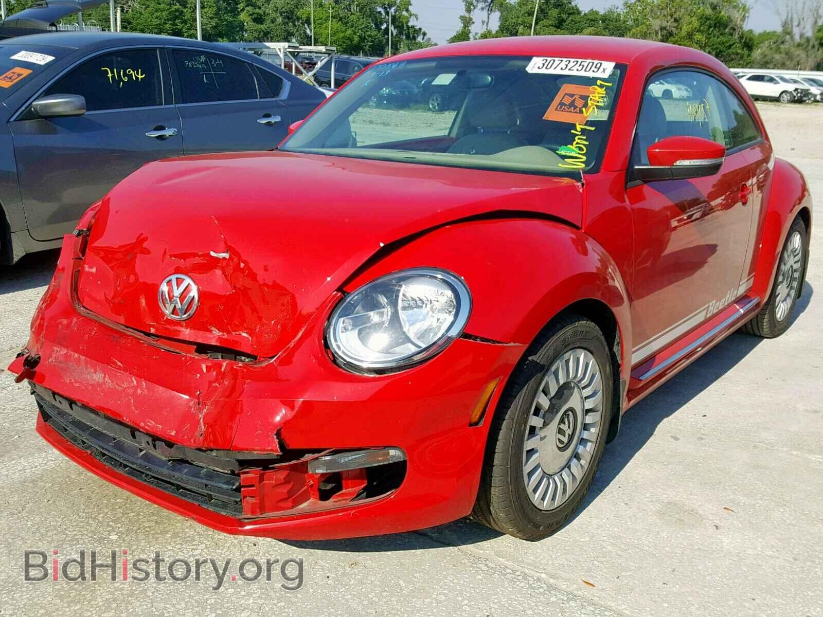 2013 VOLKSWAGEN BEETLE - VIN: 3VWJP7AT5DM659984 - Фото 2