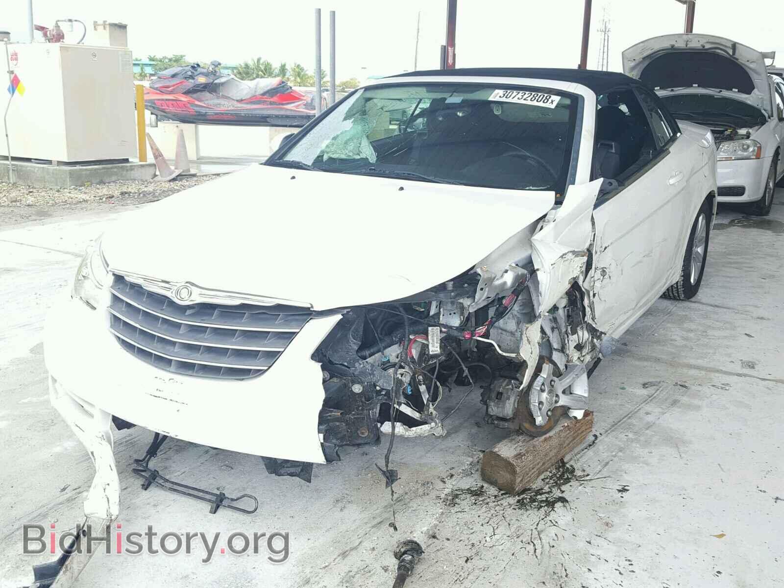 2010 CHRYSLER SEBRING - VIN: 1C3BC5ED0AN219333 - Фото 2