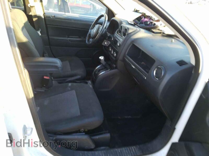 2012 Jeep COMPASS (VIN 1C4NJCEB3CD665597) — фото 5 из 10