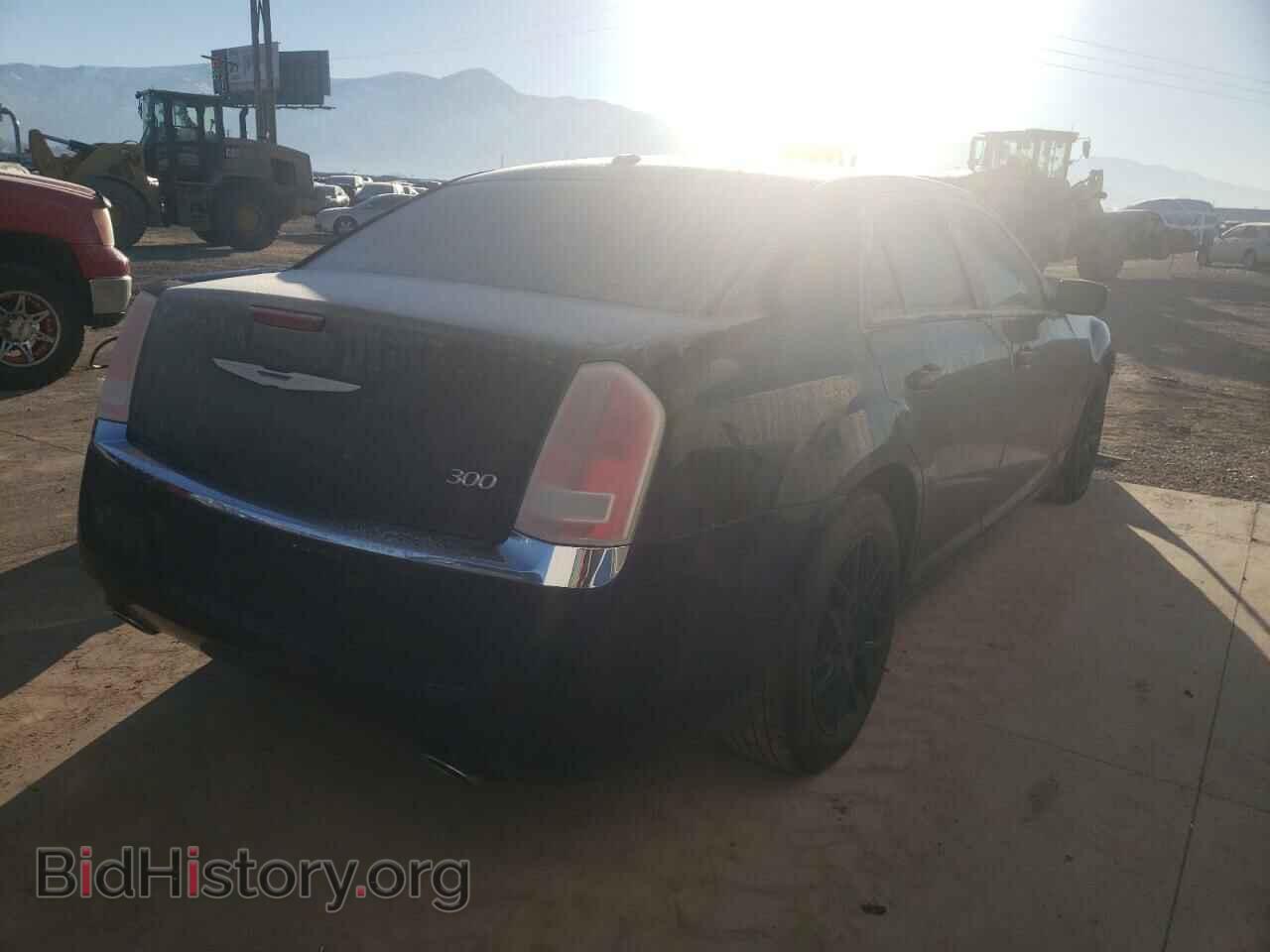 2012 CHRYSLER 300 - VIN: 2C3CCAAG8CH245672 - Фото 4