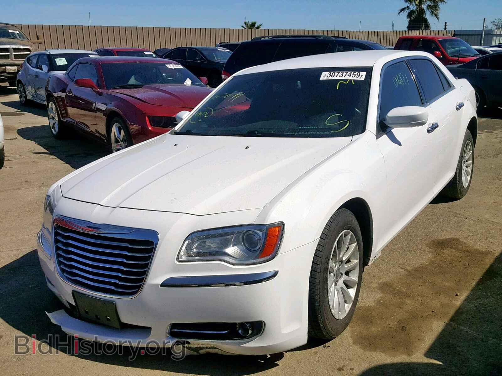 2013 CHRYSLER 300 - VIN: 2C3CCAAG0DH507332 - Photo 2