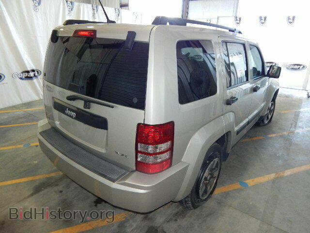 2008 JEEP LIBERTY - VIN: 1J8GP28K78W288564 - Фото 4