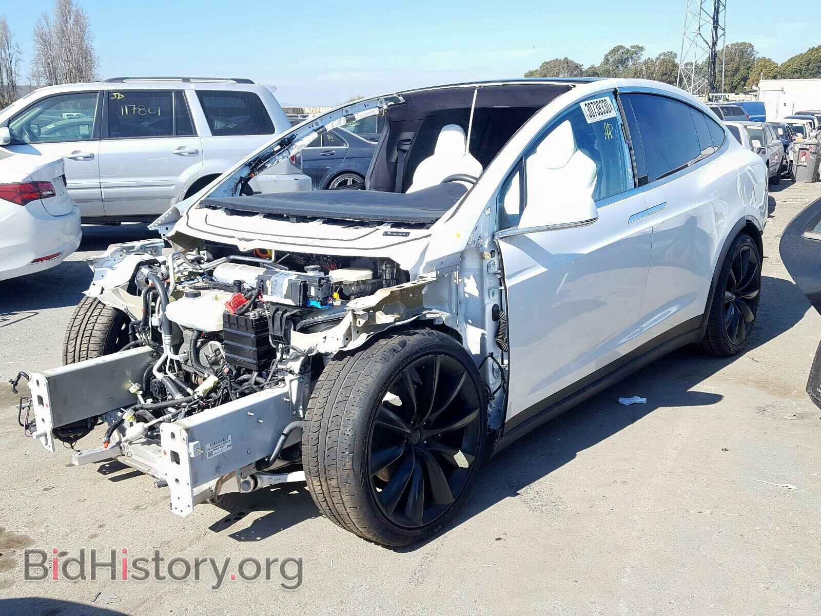2018 TESLA MODEL X - VIN: 5YJXCAE2XJF143627 - Photo 2