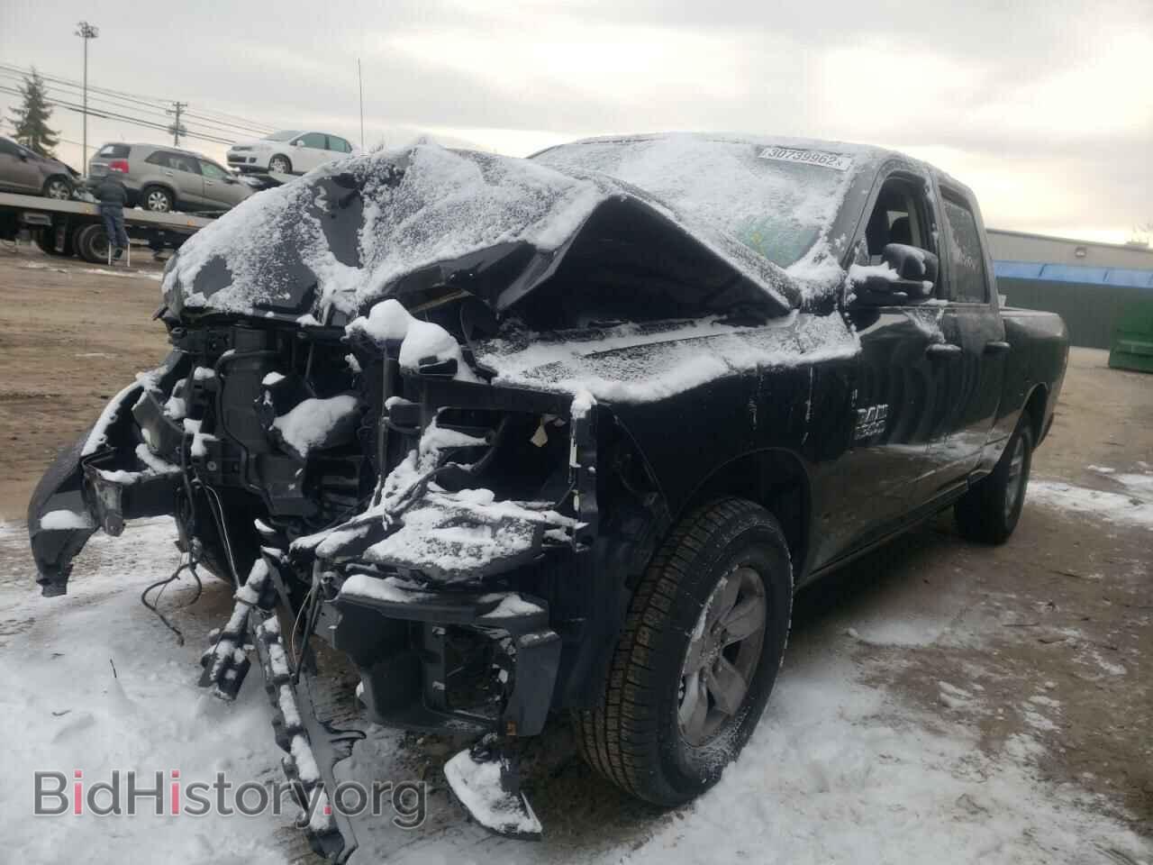 2018 RAM 1500 - VIN: 1C6RR7FG5JS190272 - Фото 2