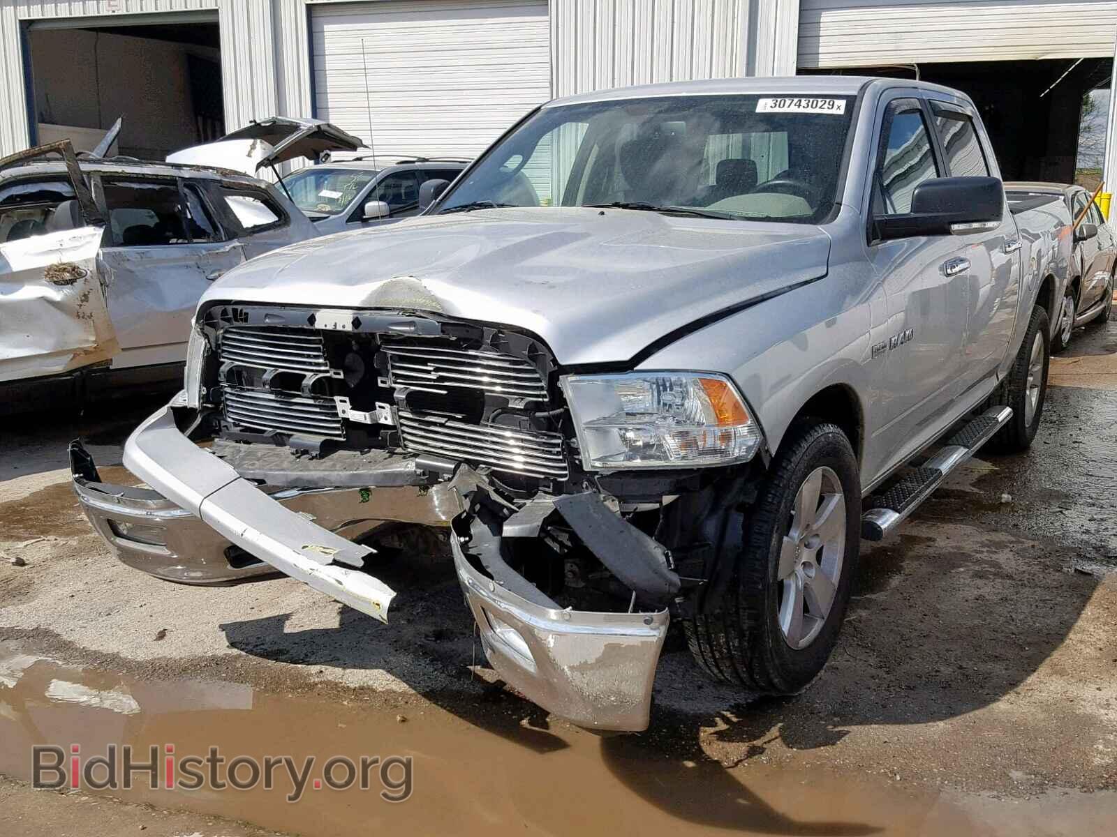2010 DODGE RAM 1500 - VIN: 1D7RB1CT3AS178428 - Фото 2