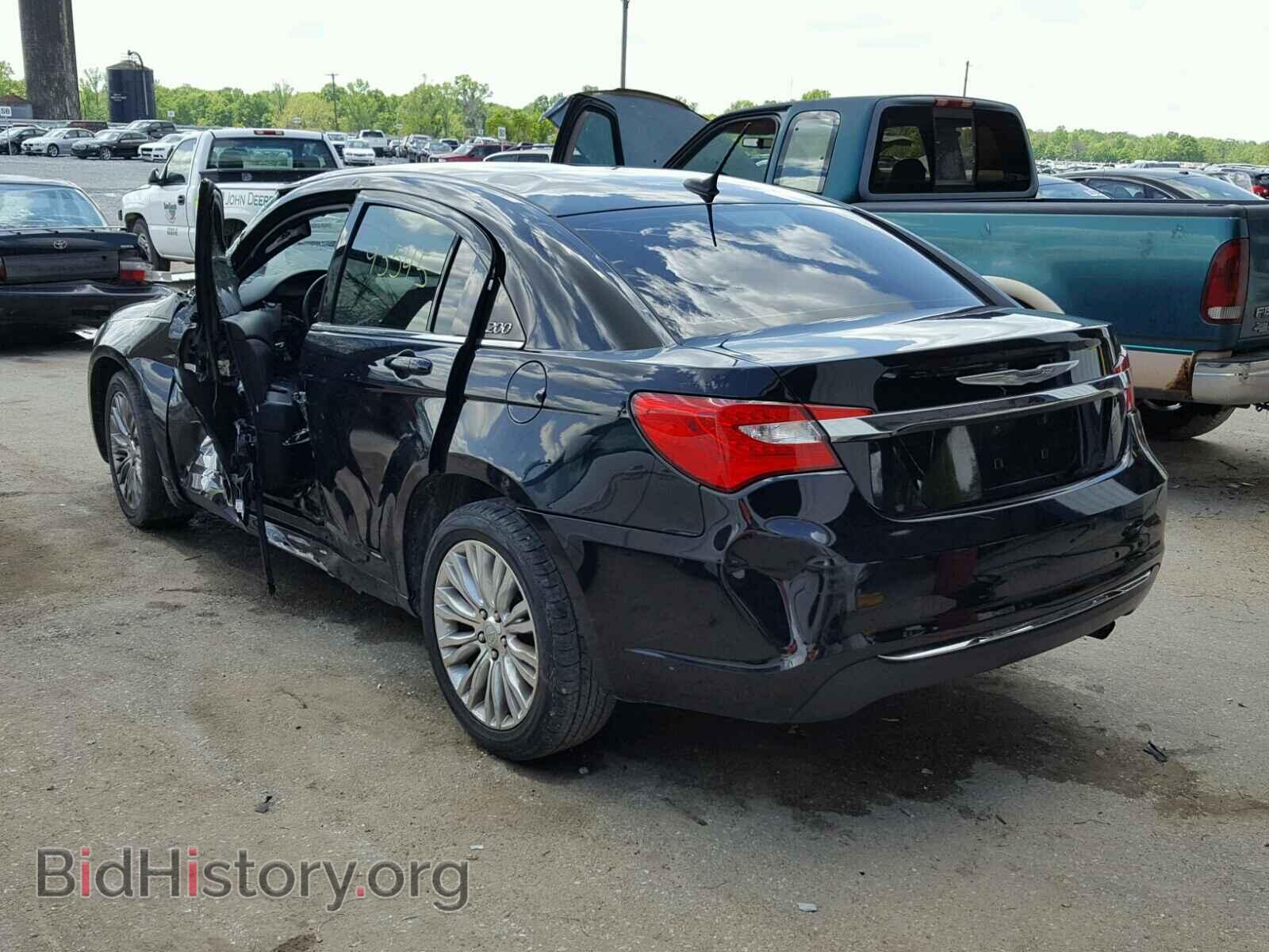 2013 CHRYSLER 200 - VIN: 1C3CCBAB2DN670632 - Photo 3