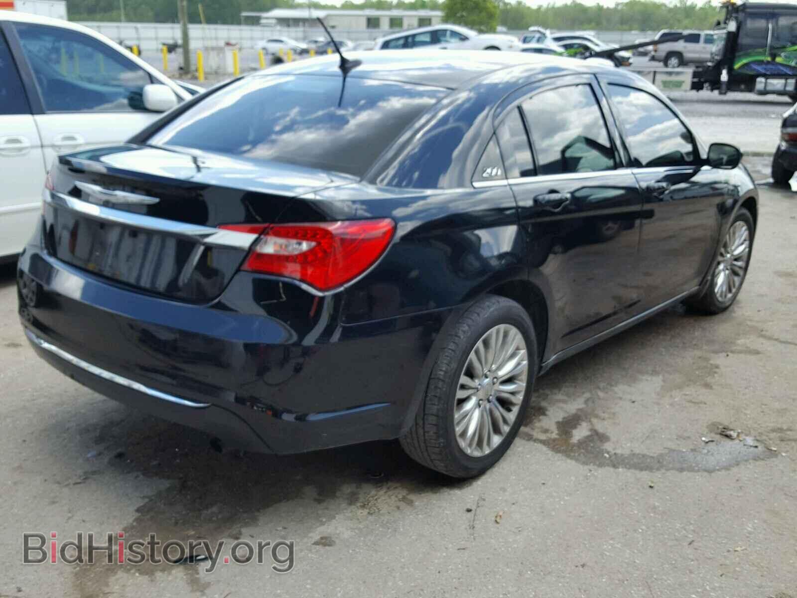 2013 CHRYSLER 200 - VIN: 1C3CCBAB2DN670632 - Photo 4