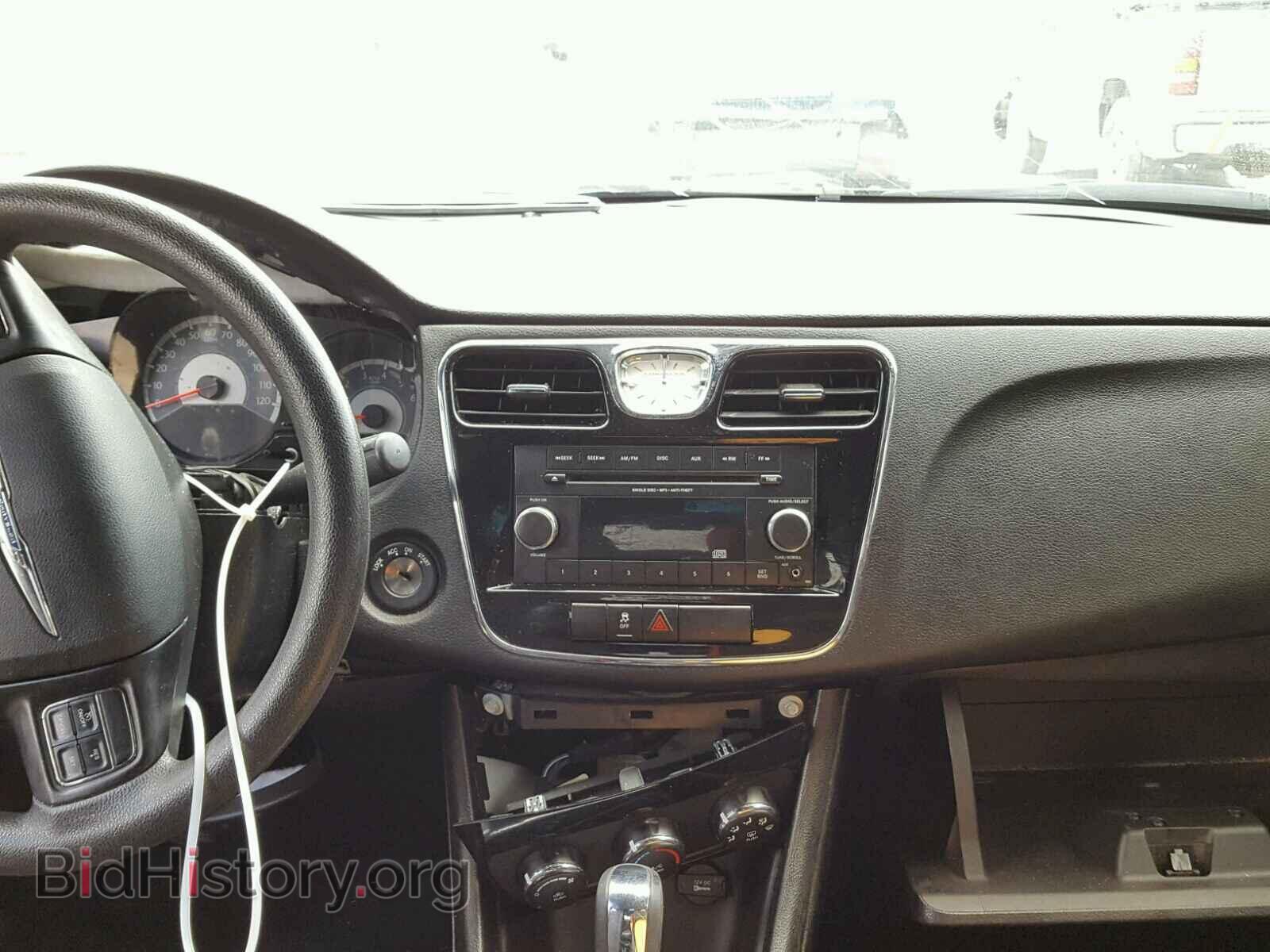 2013 CHRYSLER 200 - VIN: 1C3CCBAB2DN670632 - Photo 9