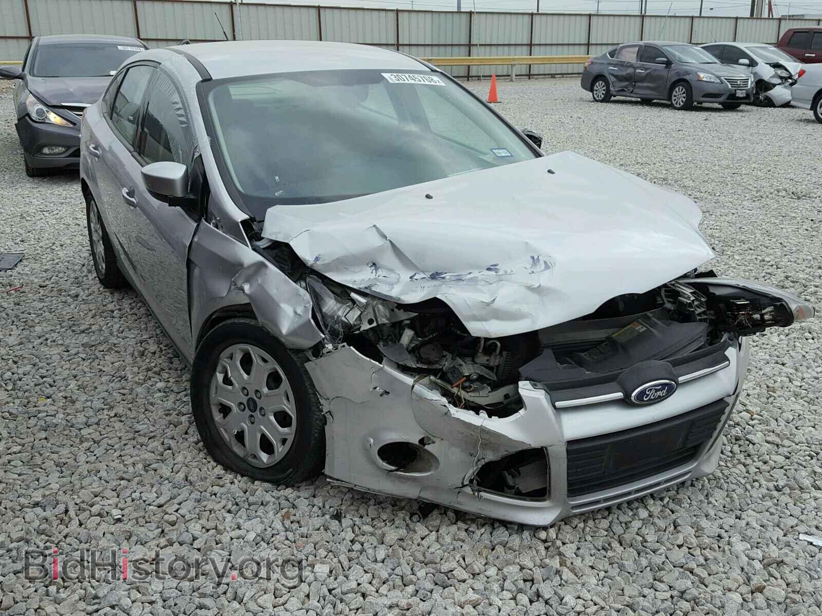 Photo 1FAHP3F27CL312883 - FORD FOCUS 2012