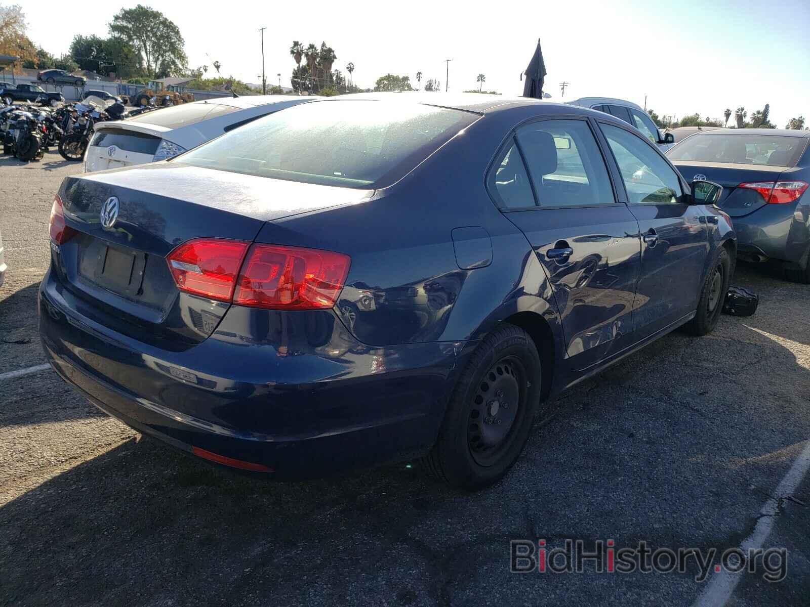 Report 3VW2K7AJ5DM350081 VOLKSWAGEN JETTA 2013 BLUE GAS