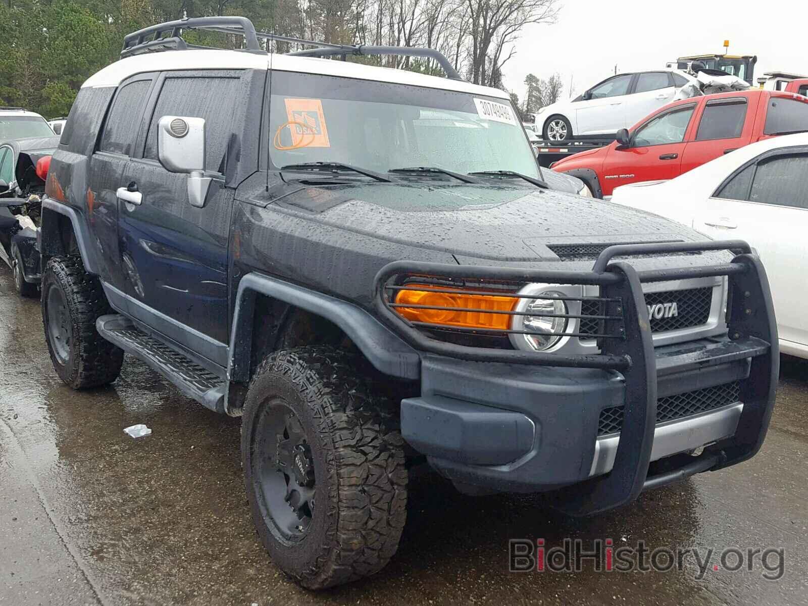 Photo JTEBU4BF5BK100460 - TOYOTA FJ CRUISER 2011