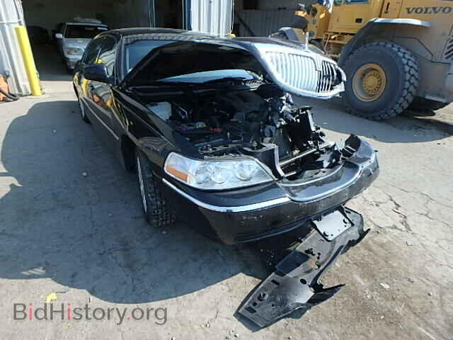 Photo 2LNHM82V39X611763 - LINCOLN TOWNCAR 2009