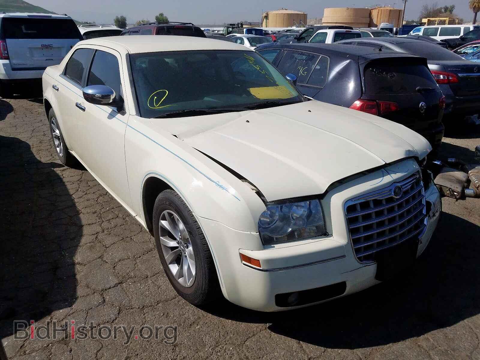 Photo 2C3CA4CD7AH119603 - CHRYSLER 300 2010