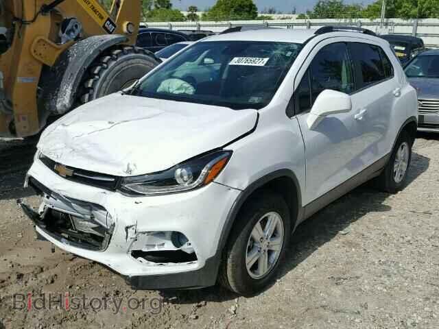 2017 CHEVROLET TRAX - VIN: 3GNCJPSB9HL145562 - Фото 2