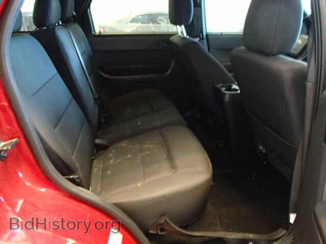 2011 FORD ESCAPE - VIN: 1FMCU0DG2BKB13346 - Фото 6